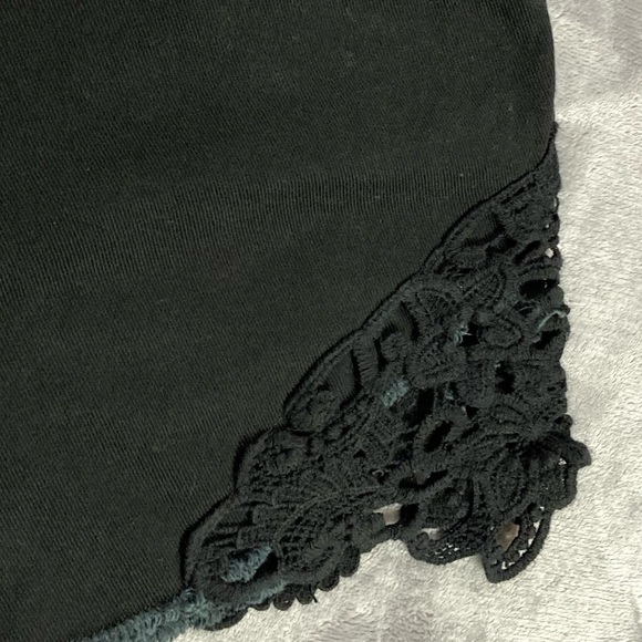 Black crochet jean shorts - Picture 3 of 7